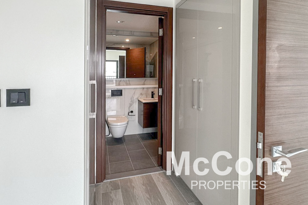 2 Bedroom Apartment for Rent in The Crest Tower A, Mohammed Bin Rashid City — photograph 10 of 17