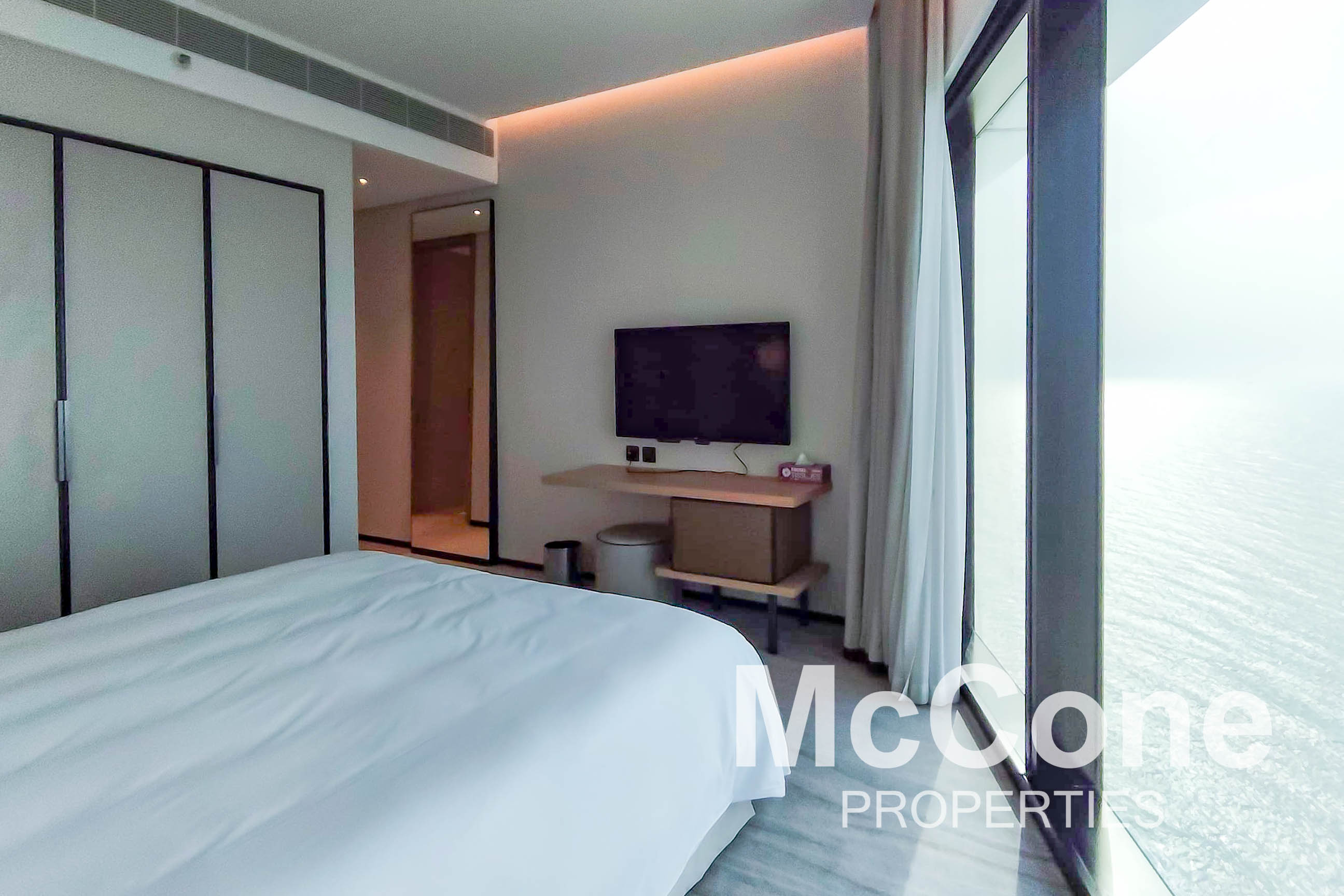 3 Bedroom Apartment for Rent in Jumeirah Gate Tower 2, Jumeirah Beach Residence — photo 8 of 25