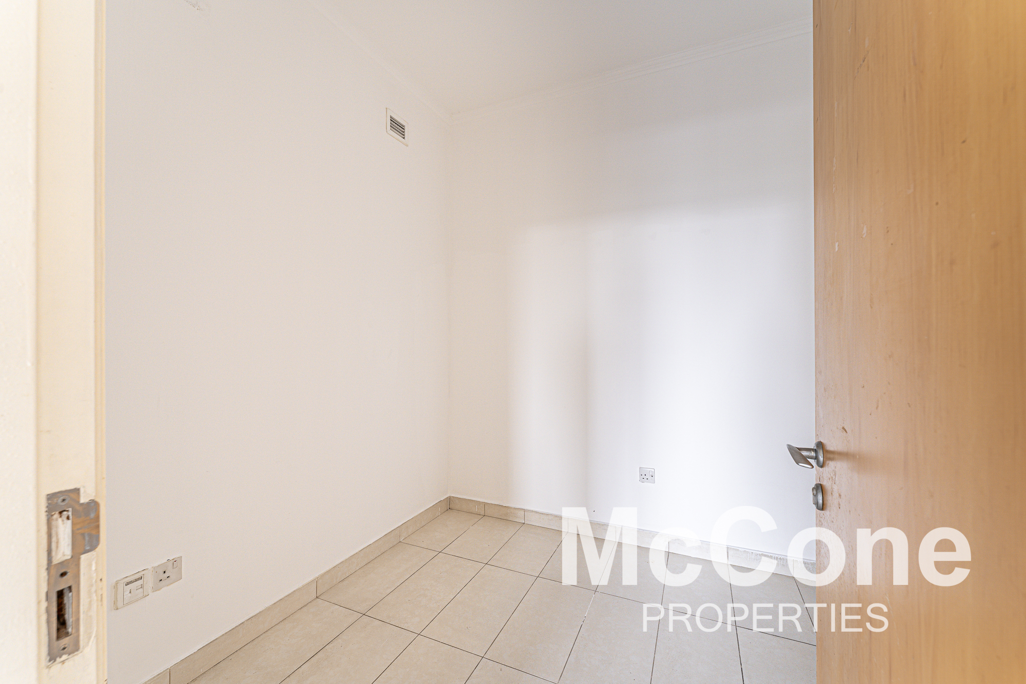 2 Bedroom Apartment for Rent in Turia Tower A, The Views — photo 9 of 15