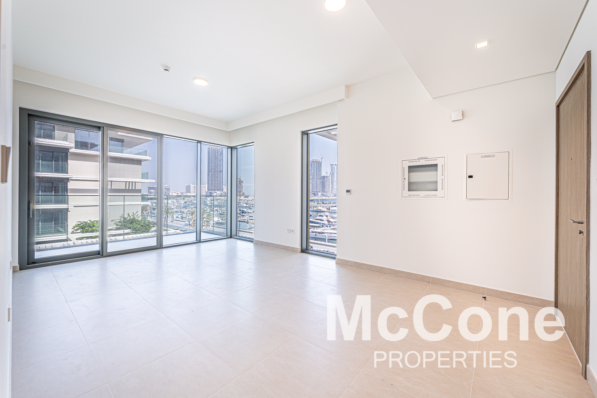 2 Bedroom Apartment for Rent in Seagate Building 2, Mina Rashid — photo 3 of 18