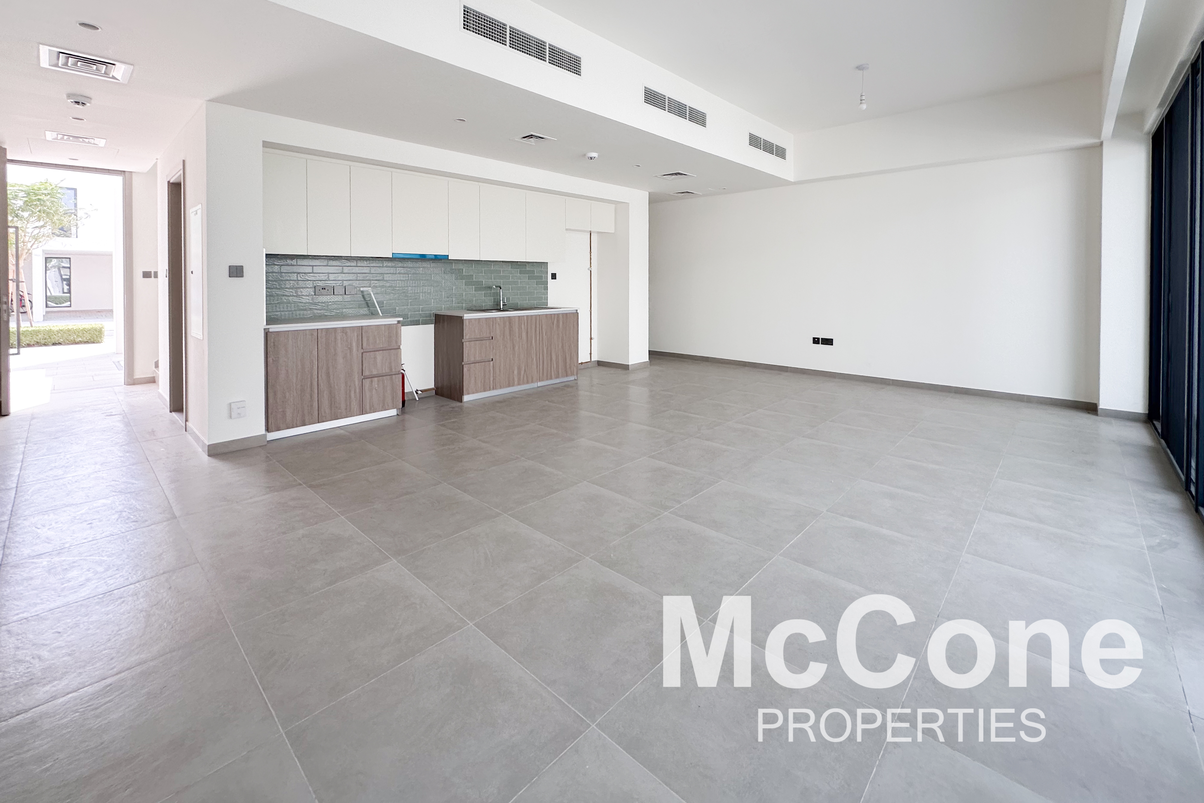 3 Bedroom Townhouse for Rent in Eden, The Valley — photo 4 of 13