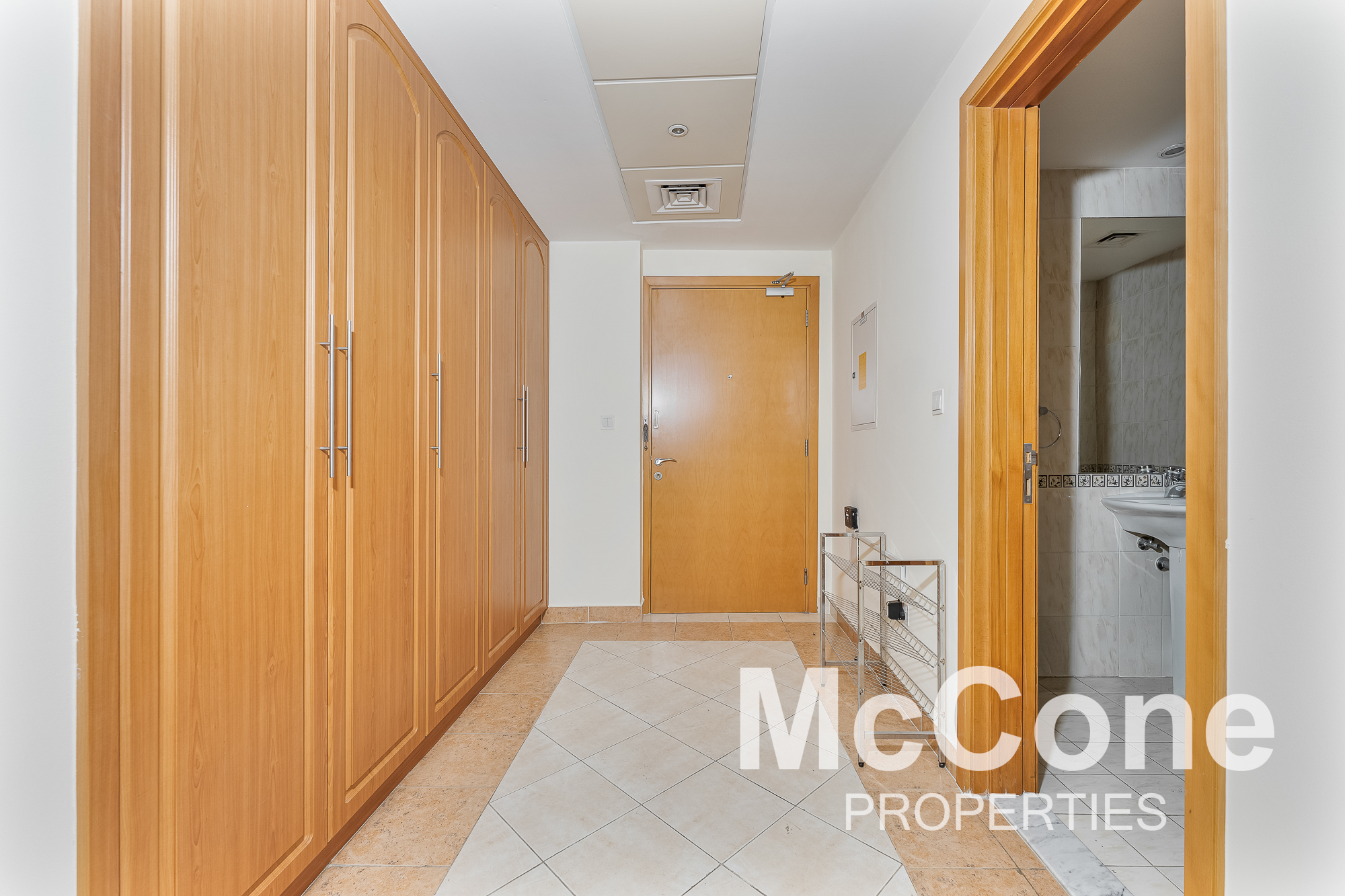 1 Bedroom Apartment for Rent in The Waves Tower B, Dubai Marina — photo 8 of 17