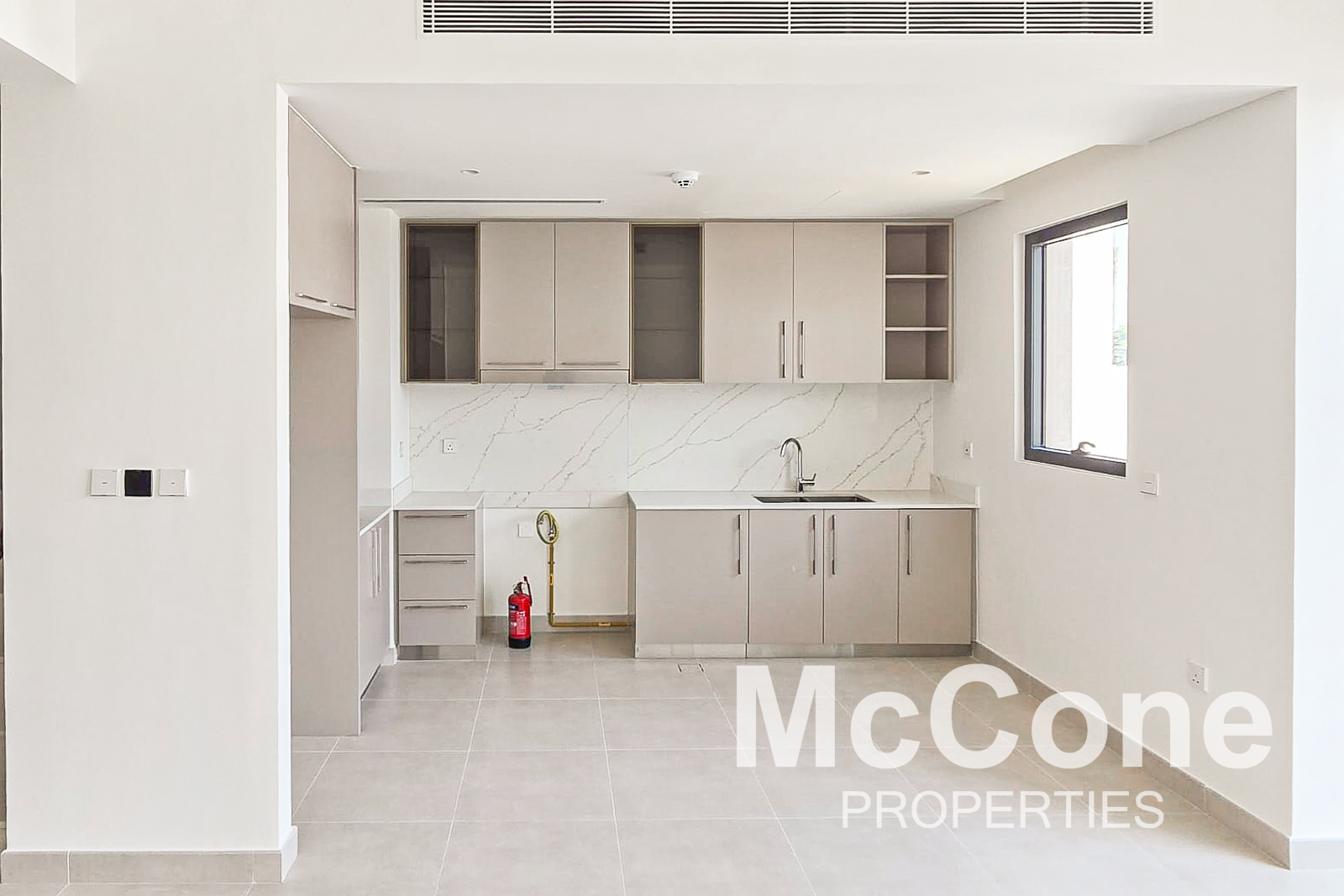 3 Bedroom Townhouse for Rent in Raya, Arabian Ranches 3 — photo 3 of 20