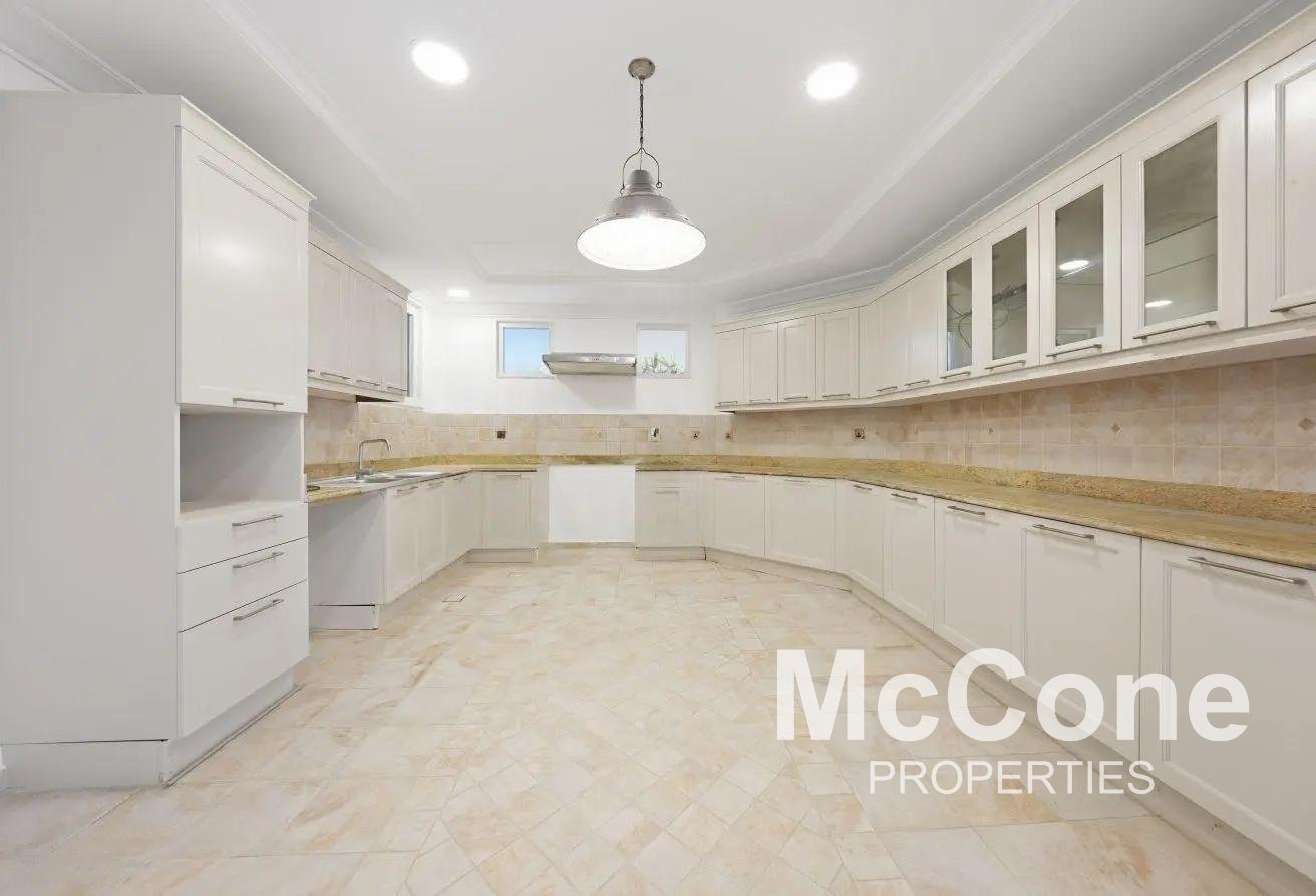 5 Bedroom Villa for Rent in Garden Homes Frond L, Palm Jumeirah — photo 6 of 23