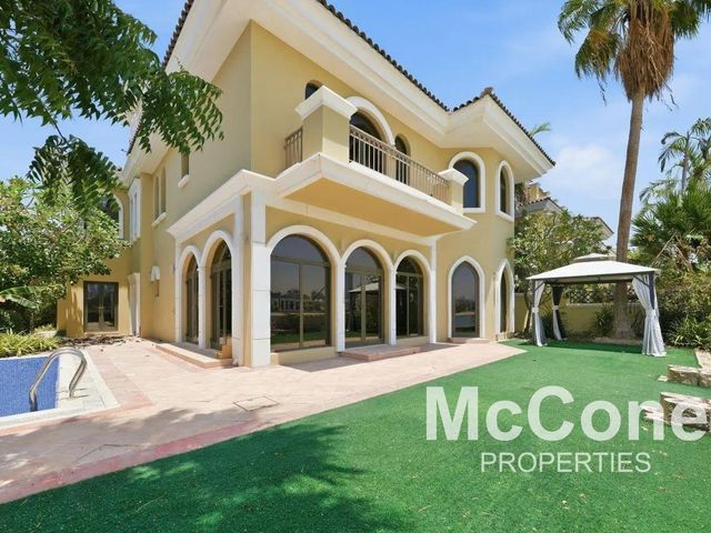 5 Bedroom Villa for Rent in Garden Homes Frond L, Palm Jumeirah