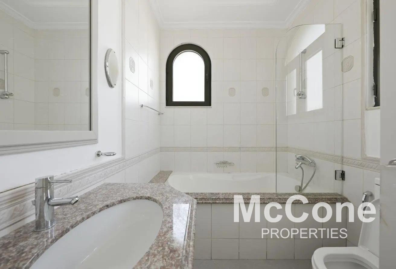 5 Bedroom Villa for Rent in Garden Homes Frond L, Palm Jumeirah — photograph 19 of 23