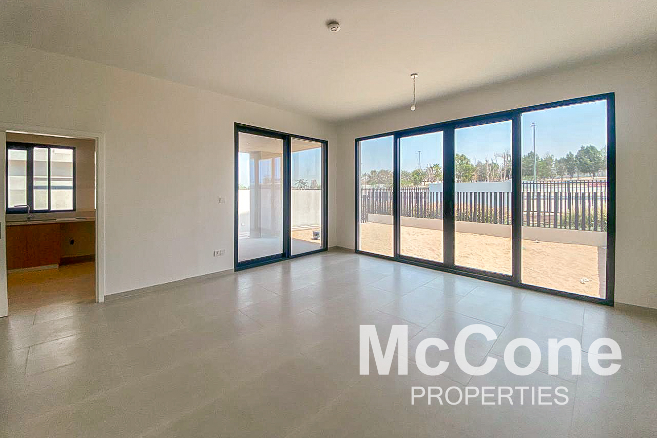 4 Bedroom Townhouse for Rent in Jebel Ali Village Townhouses, Jebel Ali — photo 2 of 10