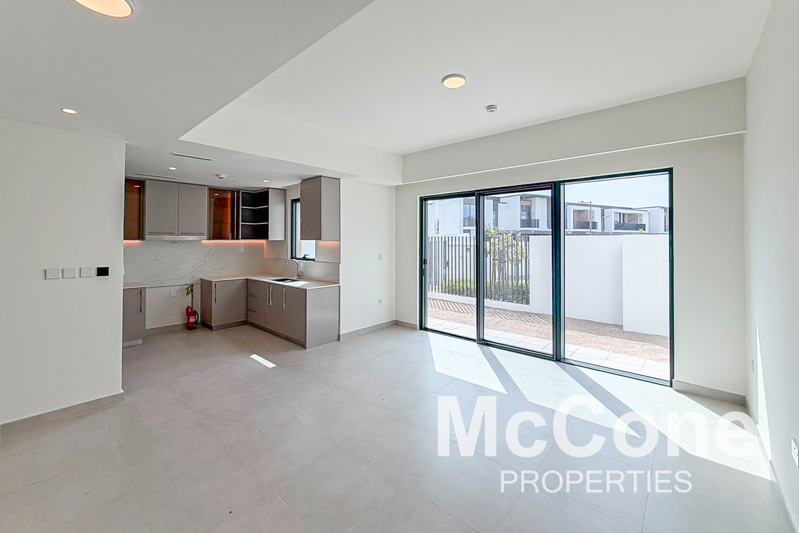 4 Bedroom Townhouse for Rent in Raya, Arabian Ranches 3 — photo 2 of 12