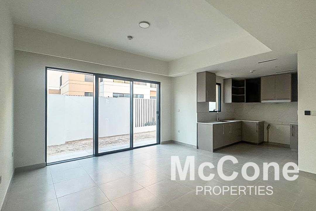4 Bedroom Townhouse for Rent in Raya, Arabian Ranches 3 — photo 2 of 21
