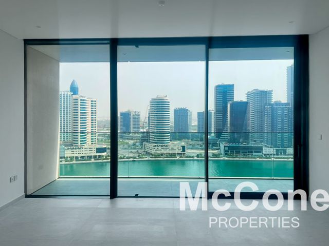 1 Bedroom Apartment for Rent in Peninsula Four, Business Bay