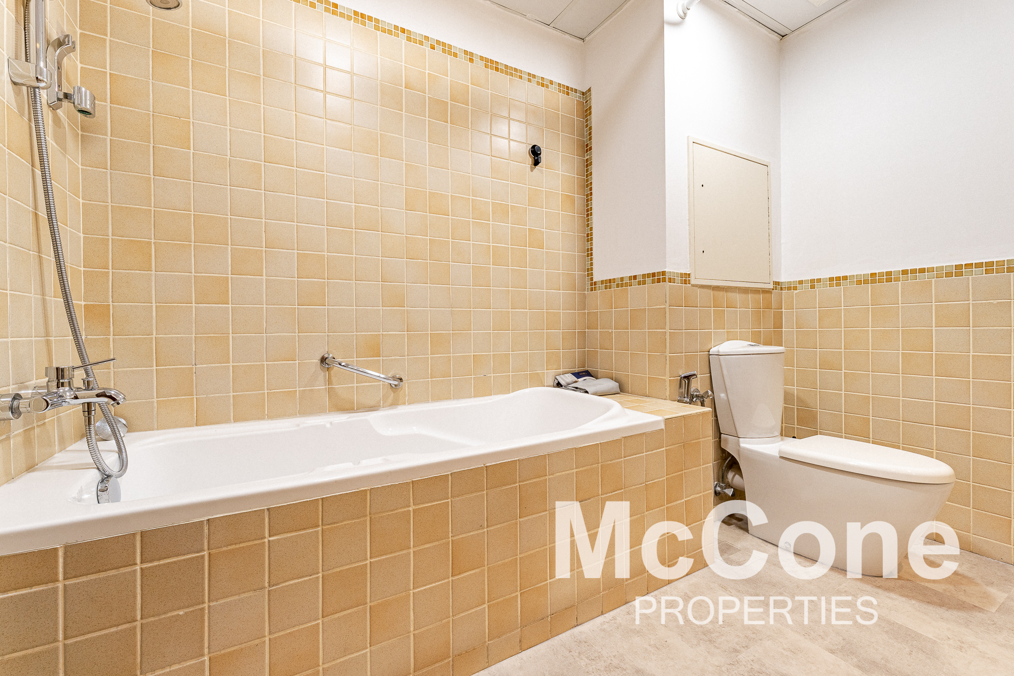 3 Bedroom Apartment for Rent in Shams 1, Jumeirah Beach Residence — photograph 16 of 25