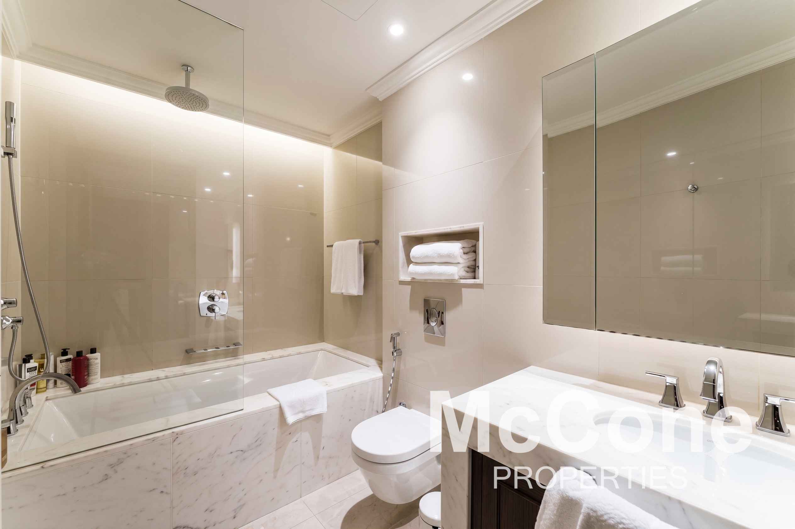 2 Bedroom Apartment for Rent in The Address Residence Fountain Views 3, Downtown Dubai — photograph 12 of 15