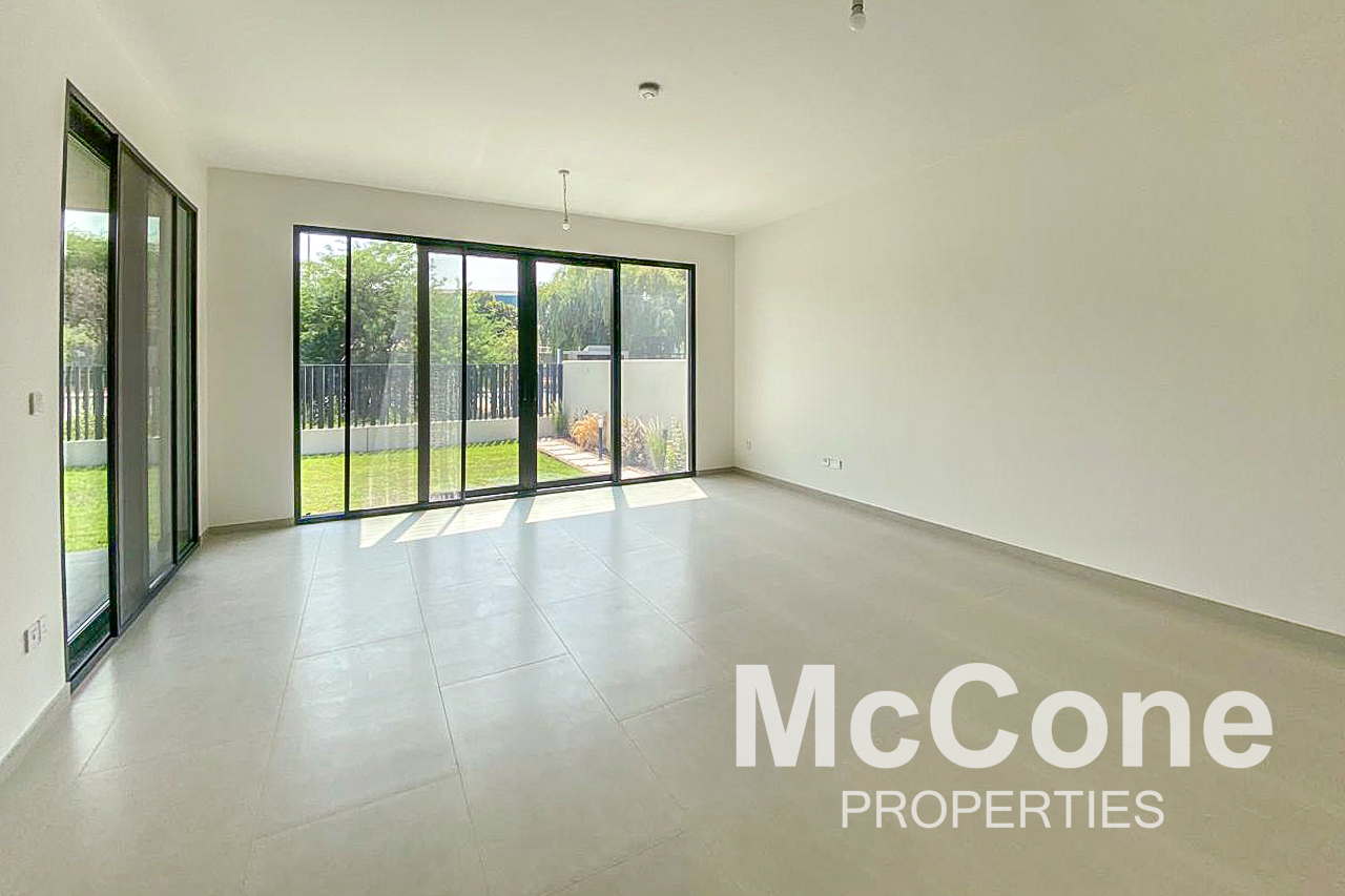 4 Bedroom Townhouse for Rent in Jebel Ali Village Townhouses, Jebel Ali — photo 2 of 18