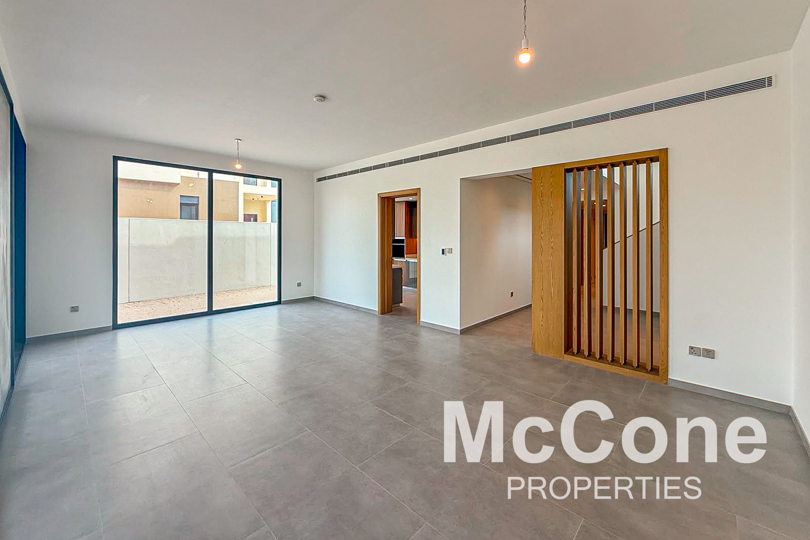 4 Bedroom Villa for Rent in Jebel Ali Village Villas, Jebel Ali — photo 5 of 27