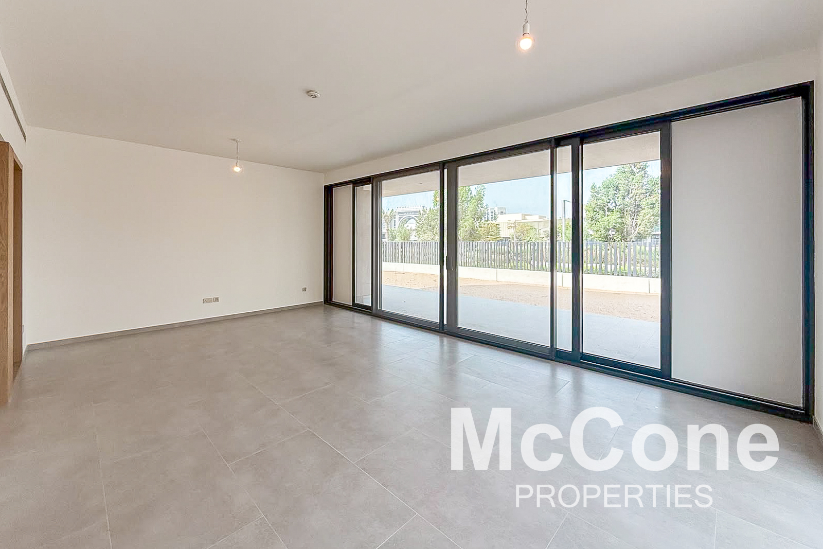 4 Bedroom Villa for Rent in Jebel Ali Village Villas, Jebel Ali — photo 4 of 27