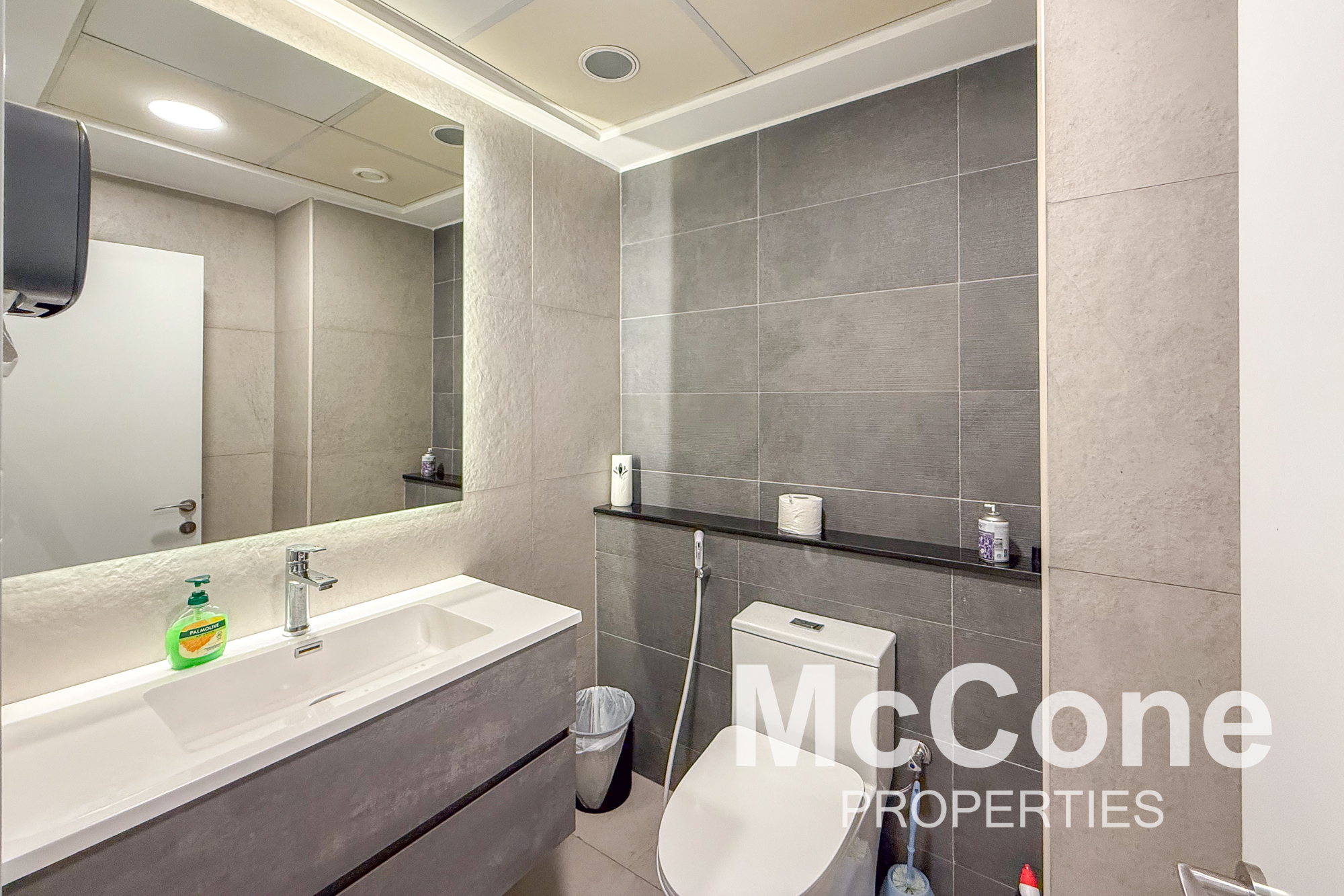 Office for Rent in Executive Tower D (Aspect Tower), Business Bay — photograph 18 of 21