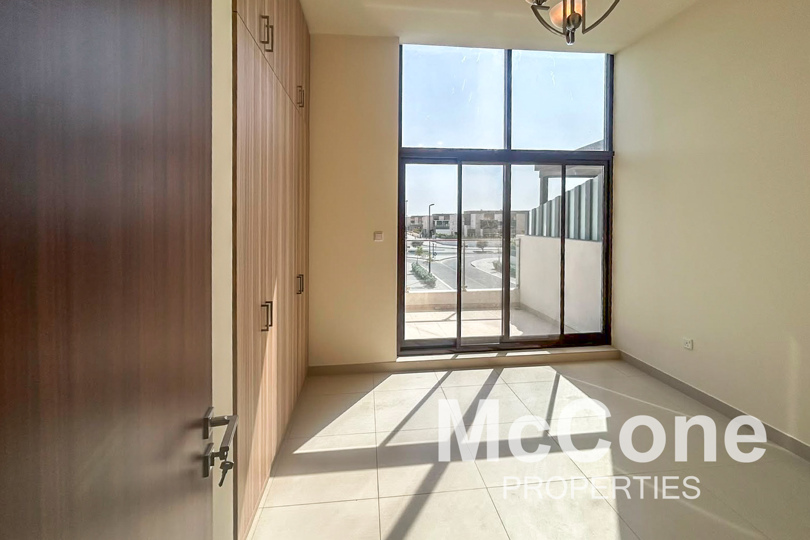 4 Bedroom Villa for Rent in Elie Saab Vie at the Fields, Mohammed Bin Rashid City — photograph 12 of 29
