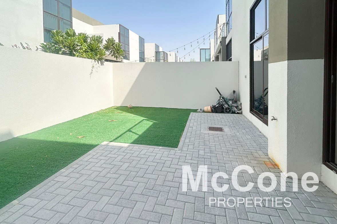 4 Bedroom Villa for Rent in Elie Saab Vie at the Fields, Mohammed Bin Rashid City — photograph 28 of 29