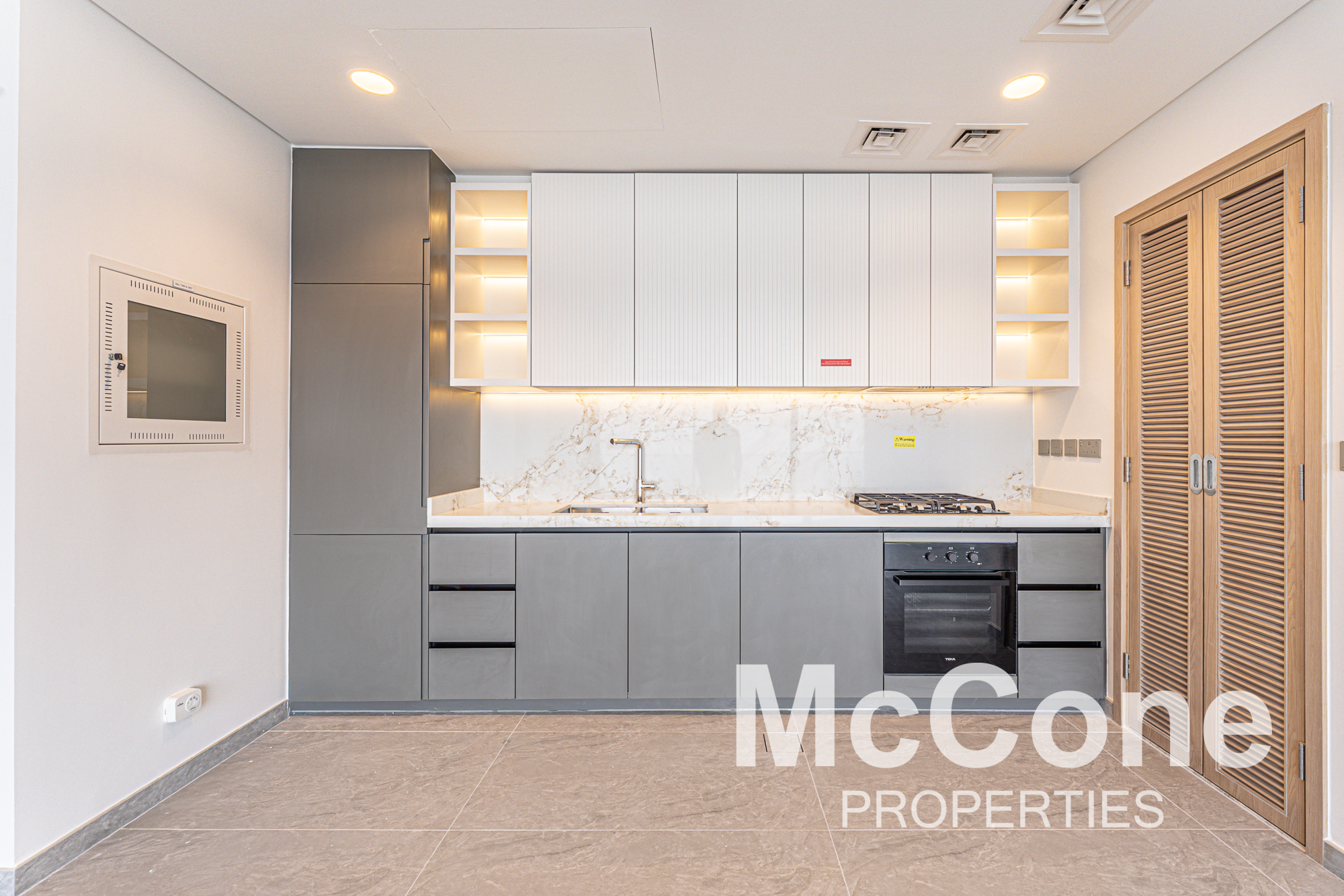 1 Bedroom Apartment for Rent in Peninsula Four, Business Bay — photo 3 of 14