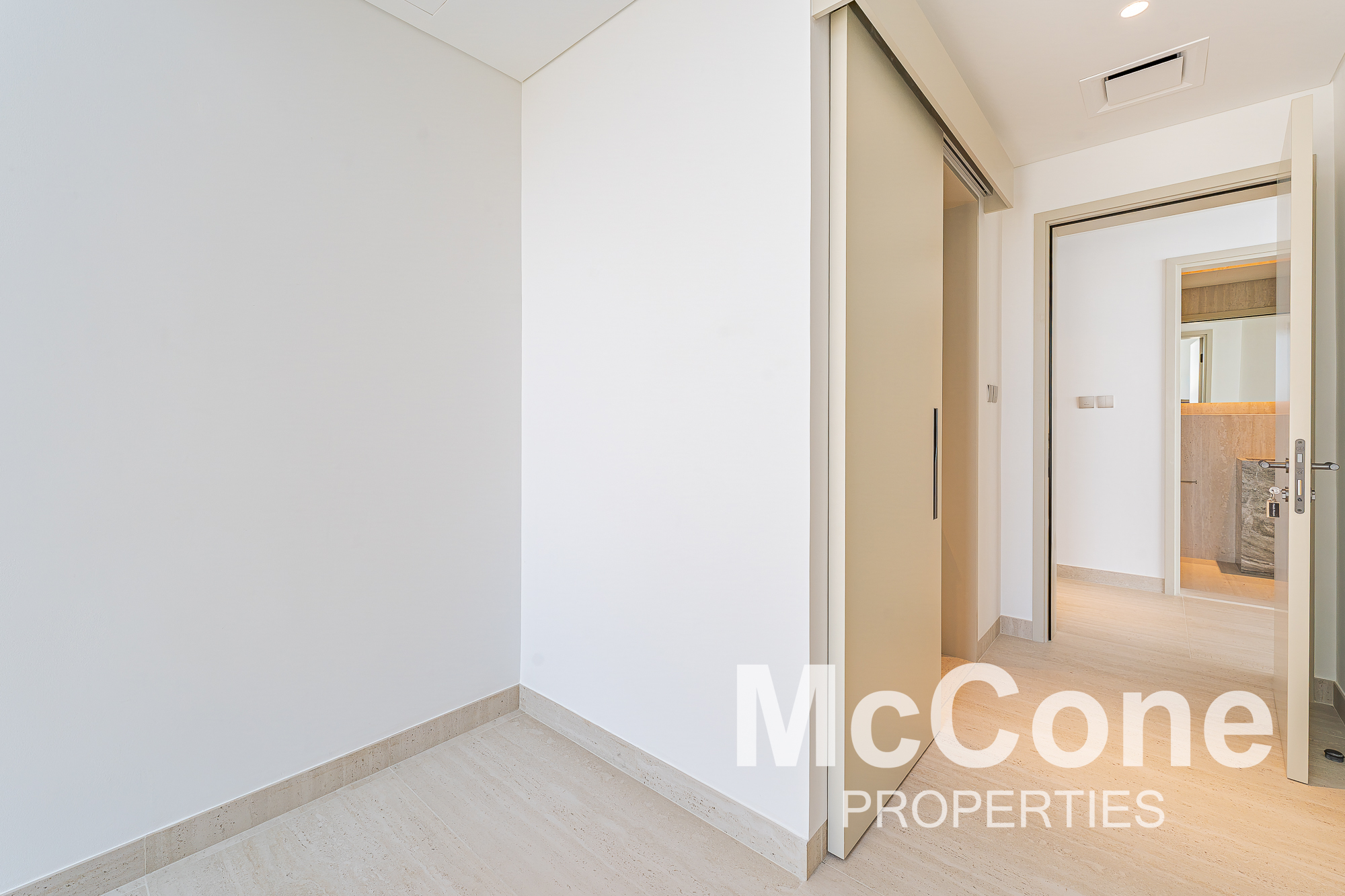 3 Bedroom Apartment for Rent in Serenia Living Tower 2, Palm Jumeirah — photograph 25 of 27