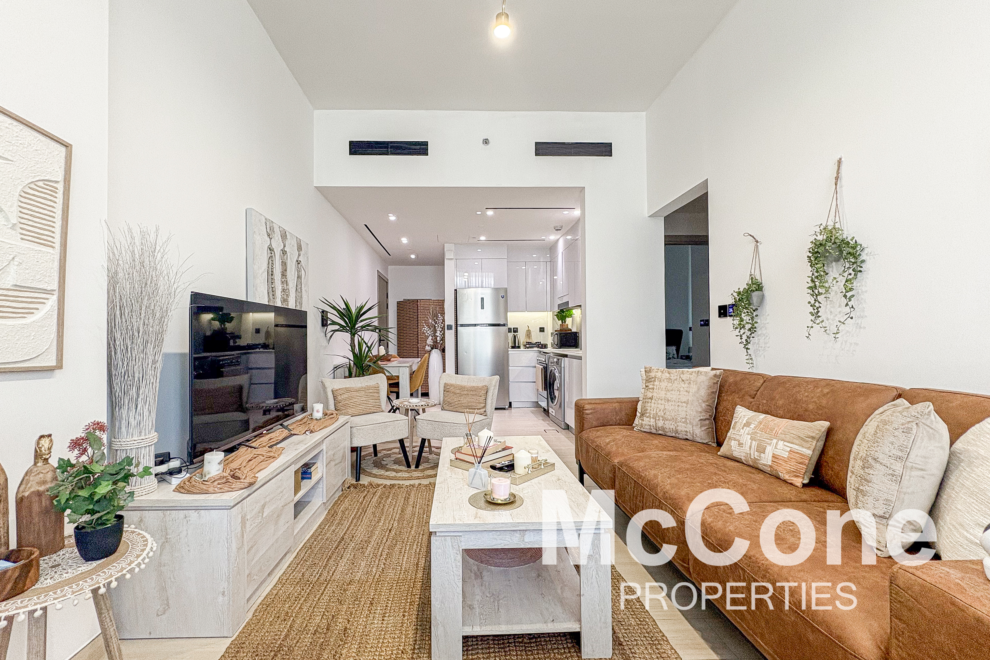 2 Bedroom Apartment for Rent in Binghatti LUNA, Jumeirah Village Circle — photo 2 of 20