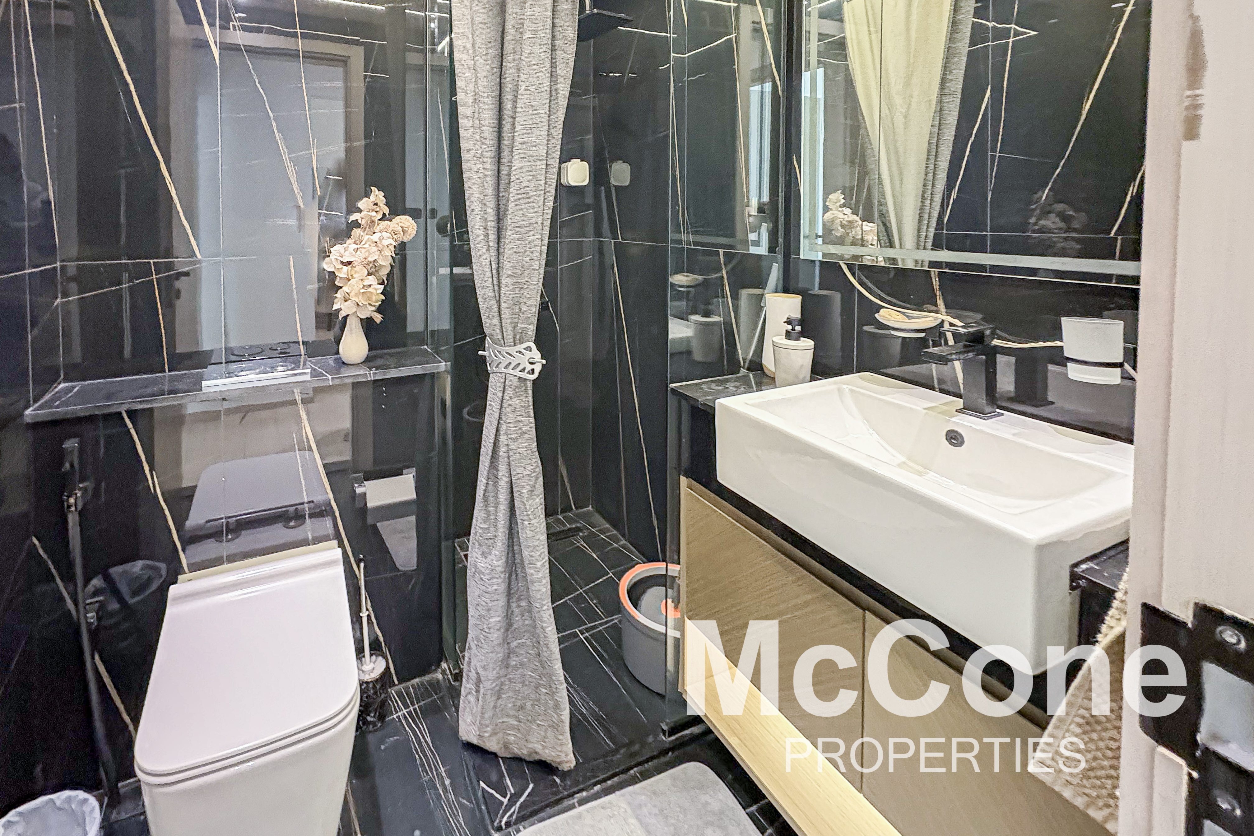 2 Bedroom Apartment for Rent in Binghatti LUNA, Jumeirah Village Circle — photograph 17 of 20