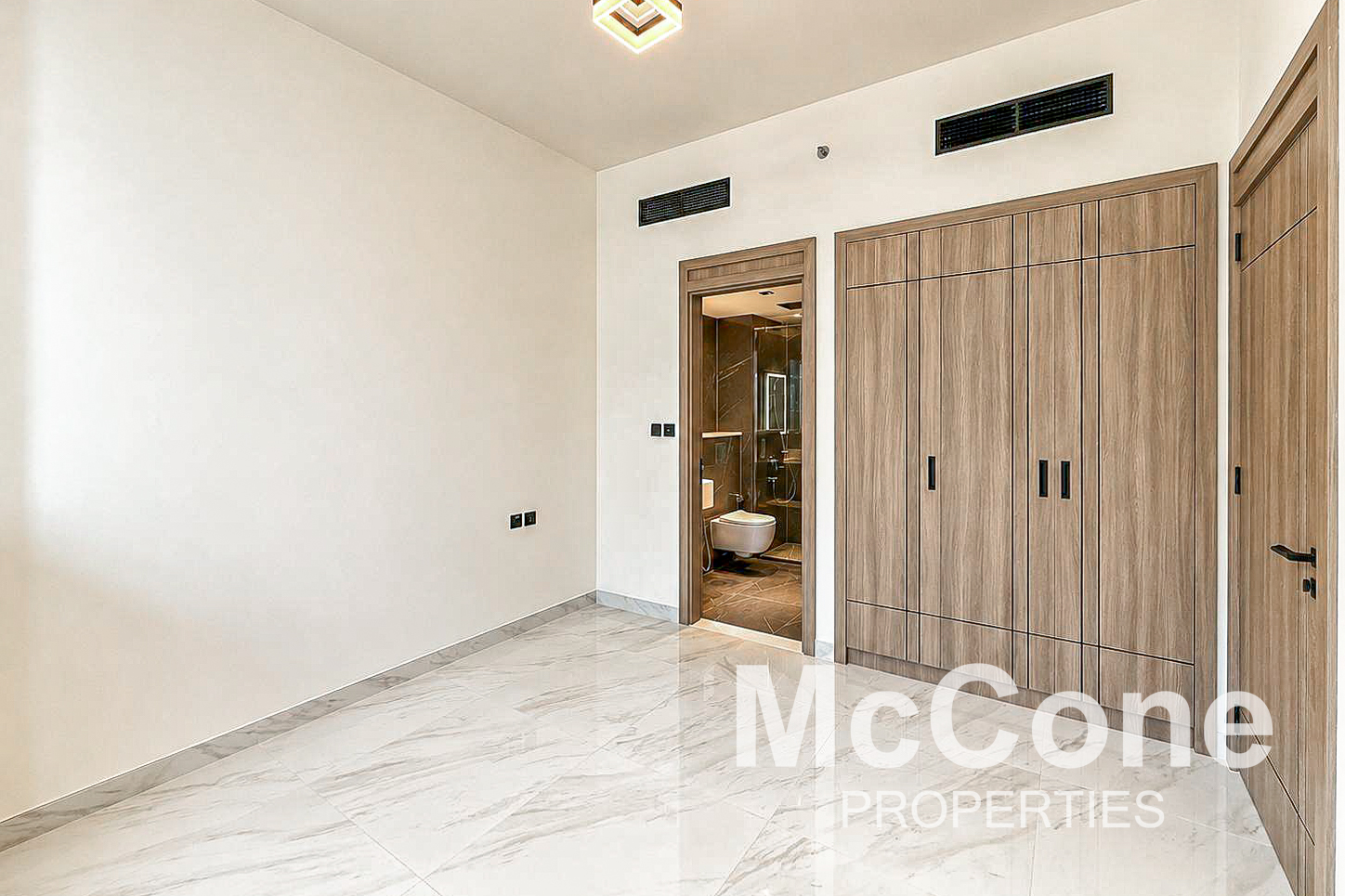 2 Bedroom Apartment for Rent in Orra Marina, Dubai Marina — photograph 12 of 18