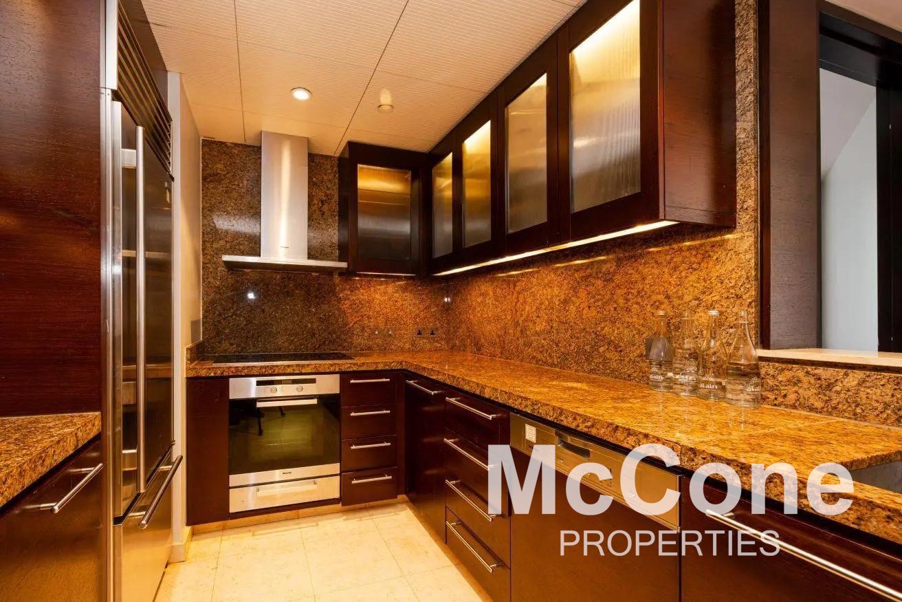 1 Bedroom Apartment for Rent in Burj Khalifa, Downtown Dubai — photo 3 of 15