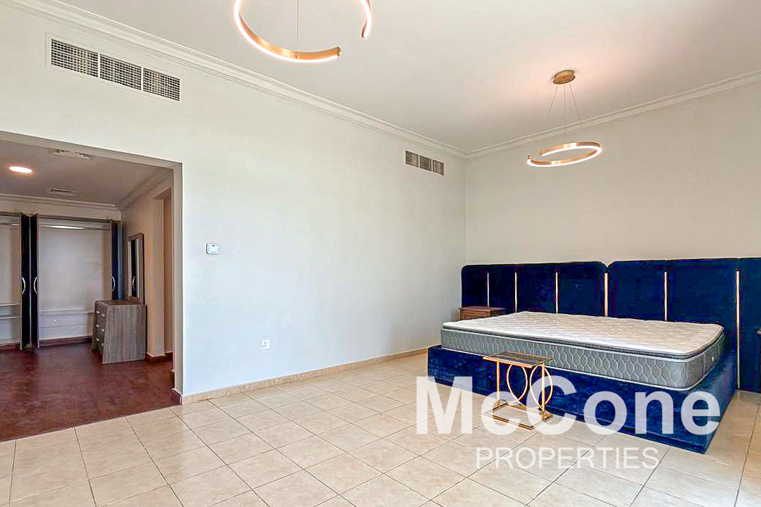 4 Bedroom Villa for Rent in Legacy Nova Villas, Jumeirah Park — photo 4 of 11