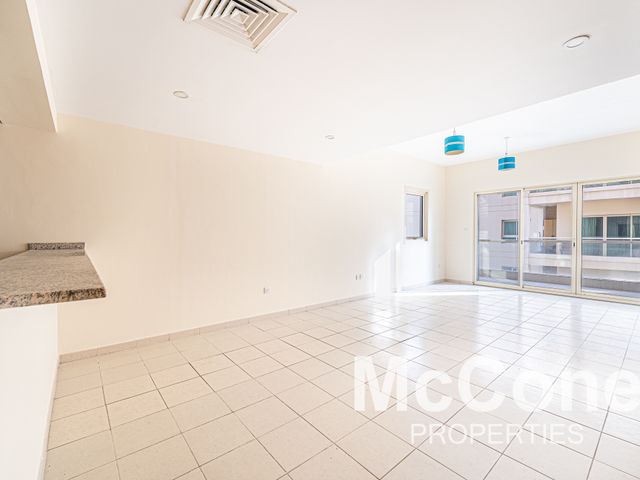 2 Bedroom Apartment for Rent in Al Thayyal 4, Greens