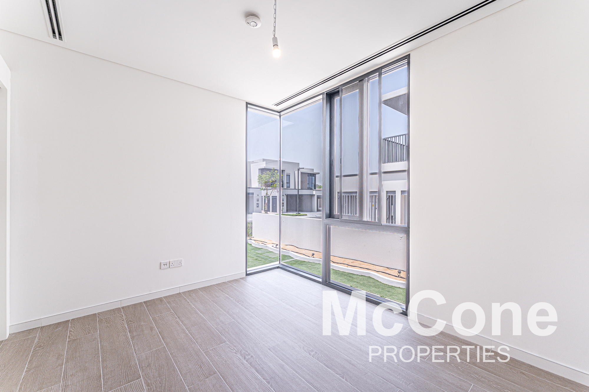 4 Bedroom Townhouse for Rent in Jebel Ali Village Townhouses, Jebel Ali — photo 8 of 29
