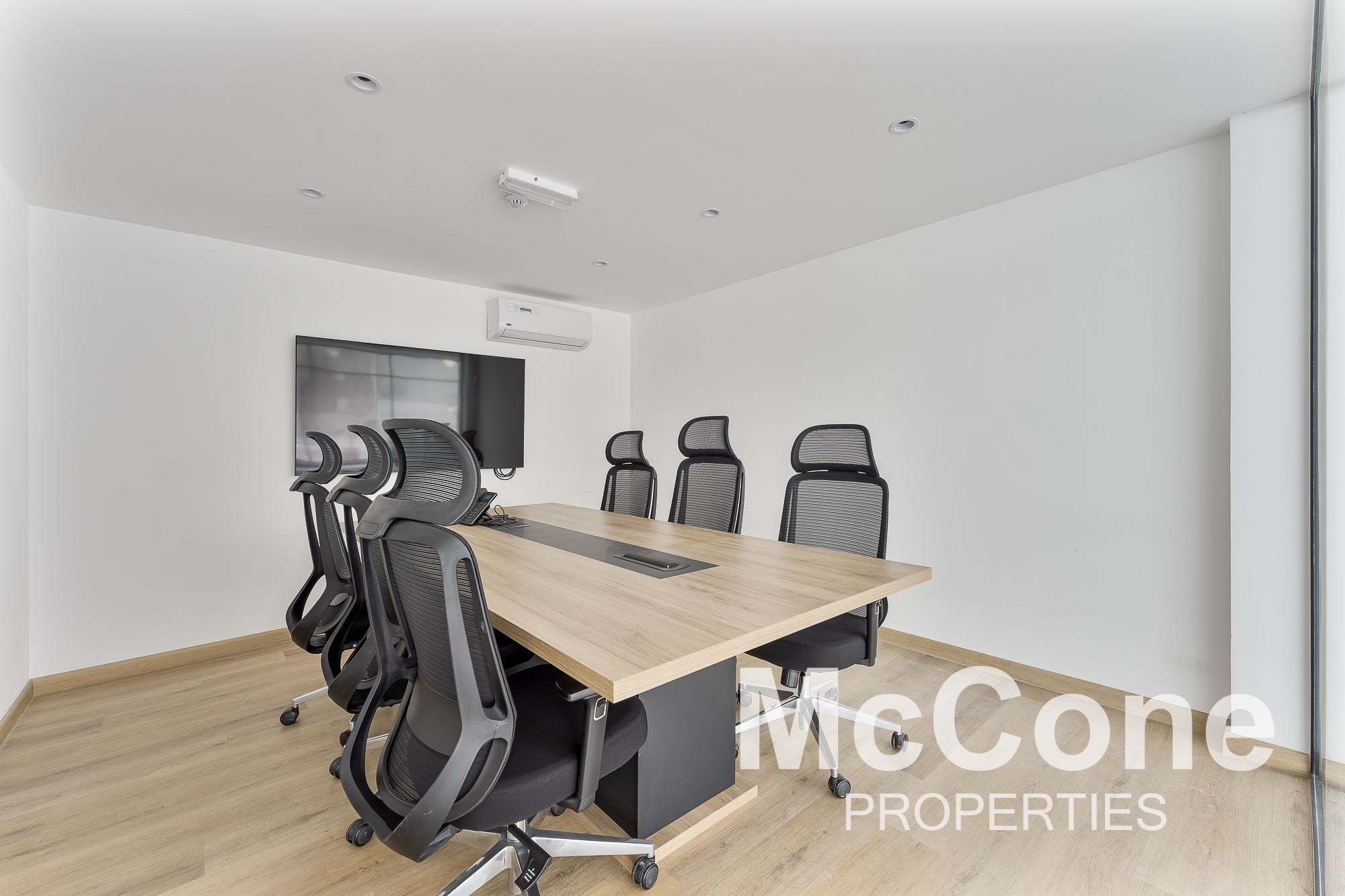 Warehouse for Rent in Al Quoz Industrial Area 3, Al Quoz — photo 5 of 23