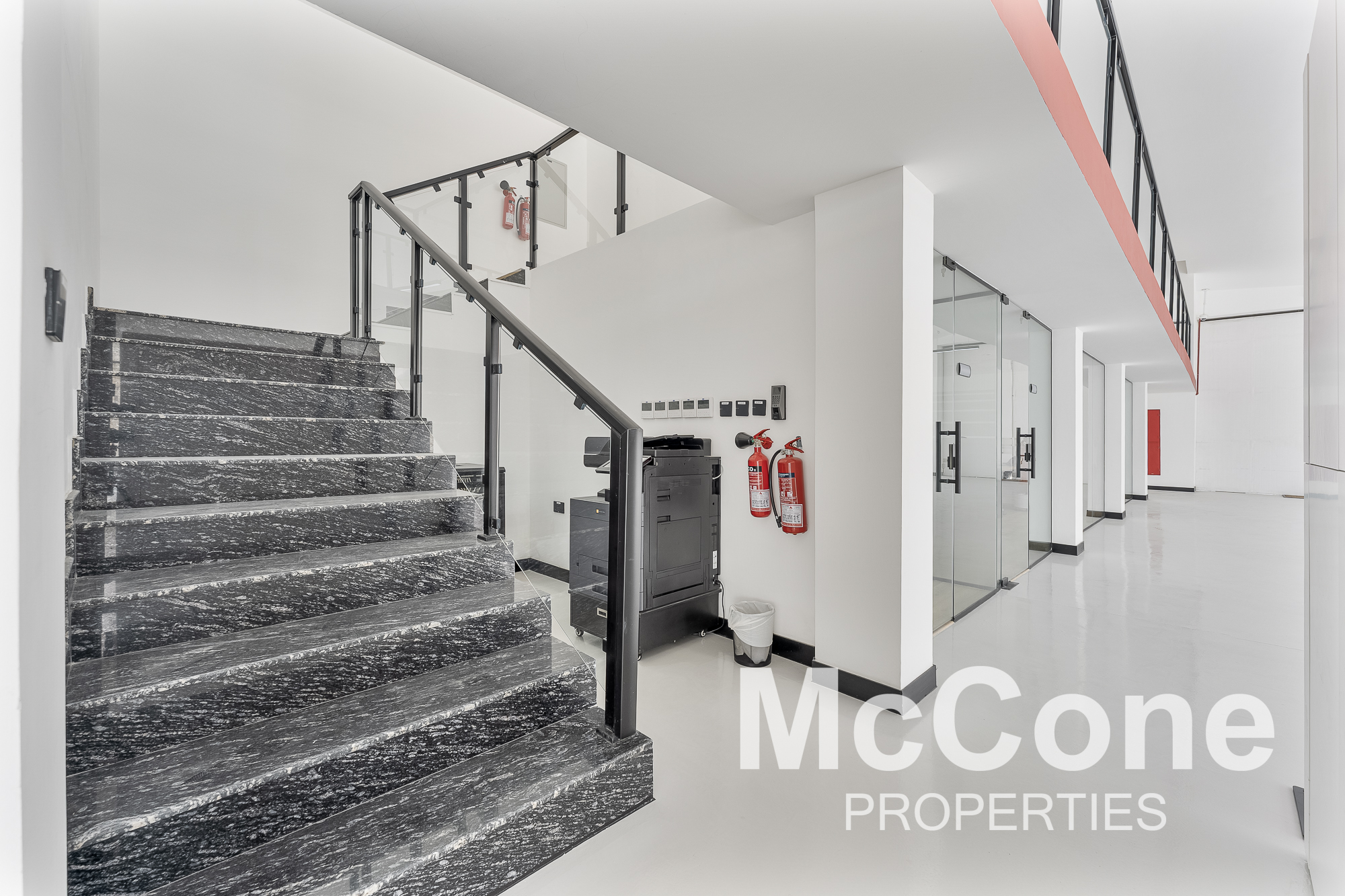 Warehouse for Rent in Al Quoz Industrial Area 3, Al Quoz — photo 8 of 23