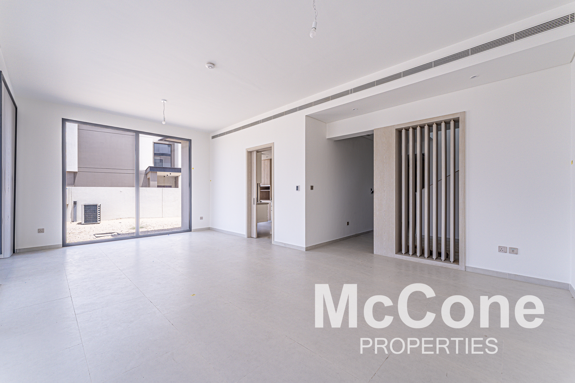 5 Bedroom Villa for Rent in Jebel Ali Village Villas, Jebel Ali — photo 2 of 29