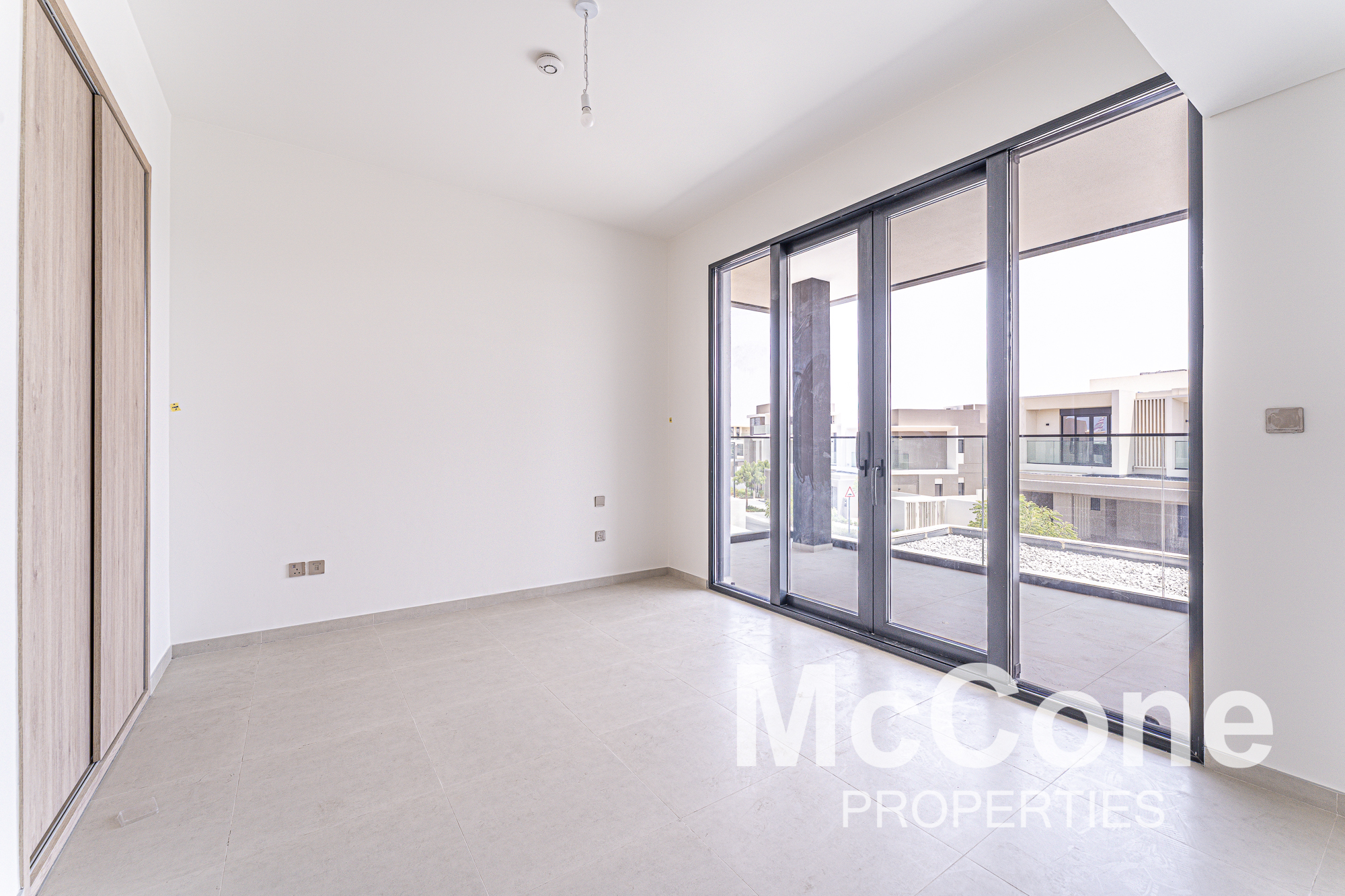 5 Bedroom Villa for Rent in Jebel Ali Village Villas, Jebel Ali — photo 8 of 29