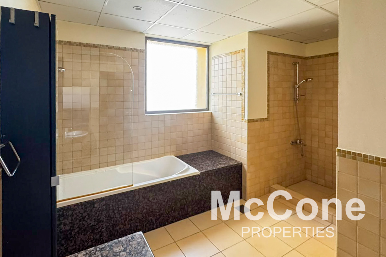 4 Bedroom Apartment for Rent in Sadaf 8, Jumeirah Beach Residence — photograph 14 of 19