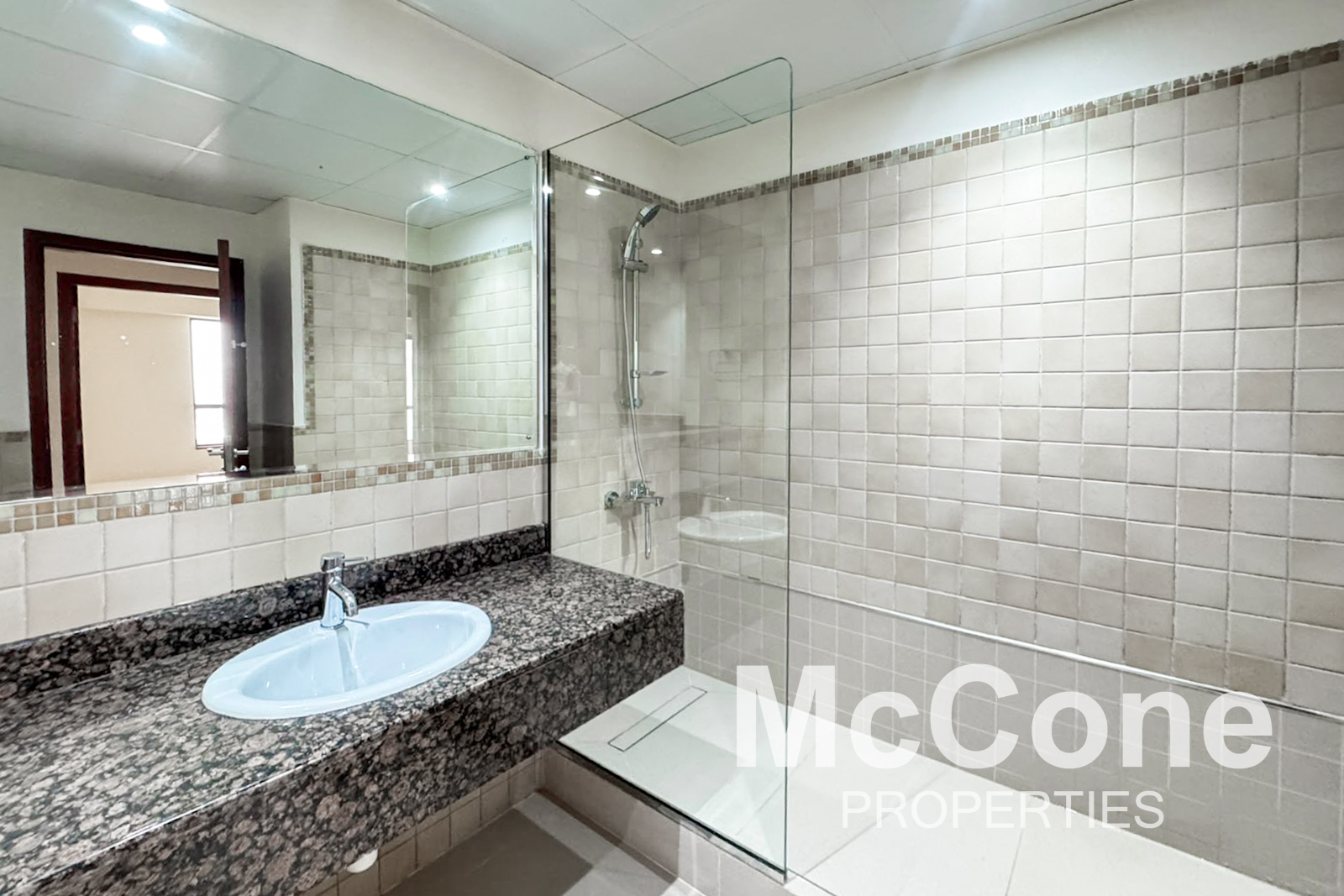 4 Bedroom Apartment for Rent in Sadaf 8, Jumeirah Beach Residence — photograph 16 of 19