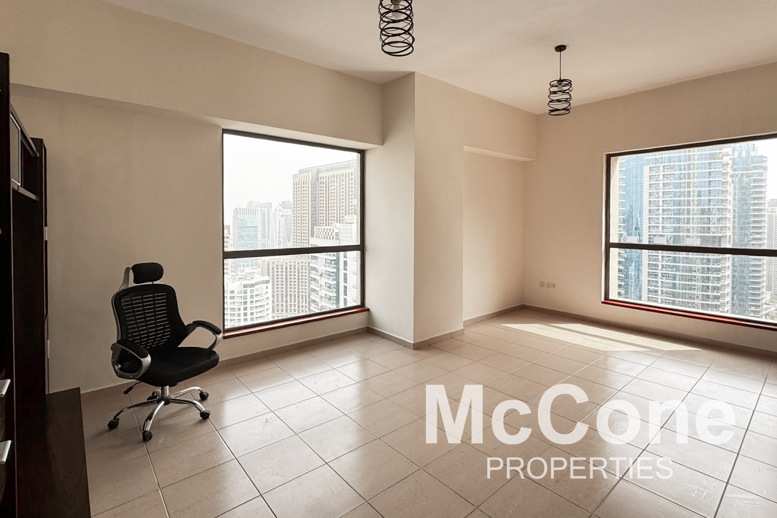 4 Bedroom Apartment for Rent in Sadaf 8, Jumeirah Beach Residence — photo 9 of 19