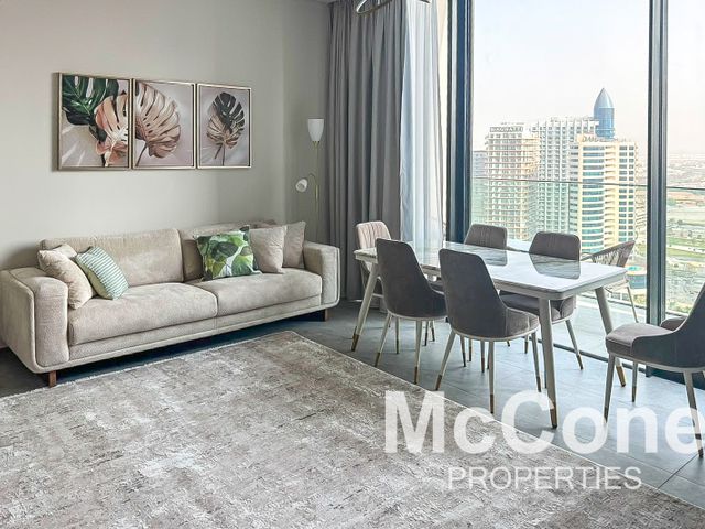 1 Bedroom Apartment for Rent in Peninsula Four, Business Bay