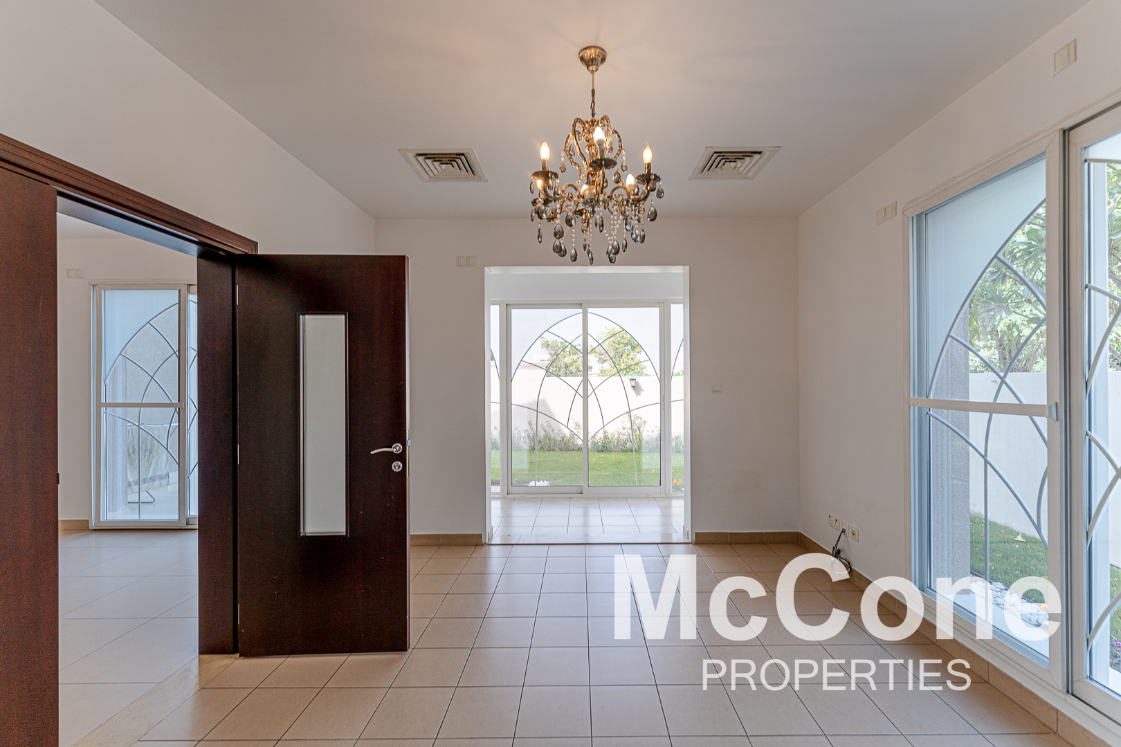5 Bedroom Villa for Rent in Cluster A, Dubai Silicon Oasis — photo 8 of 26