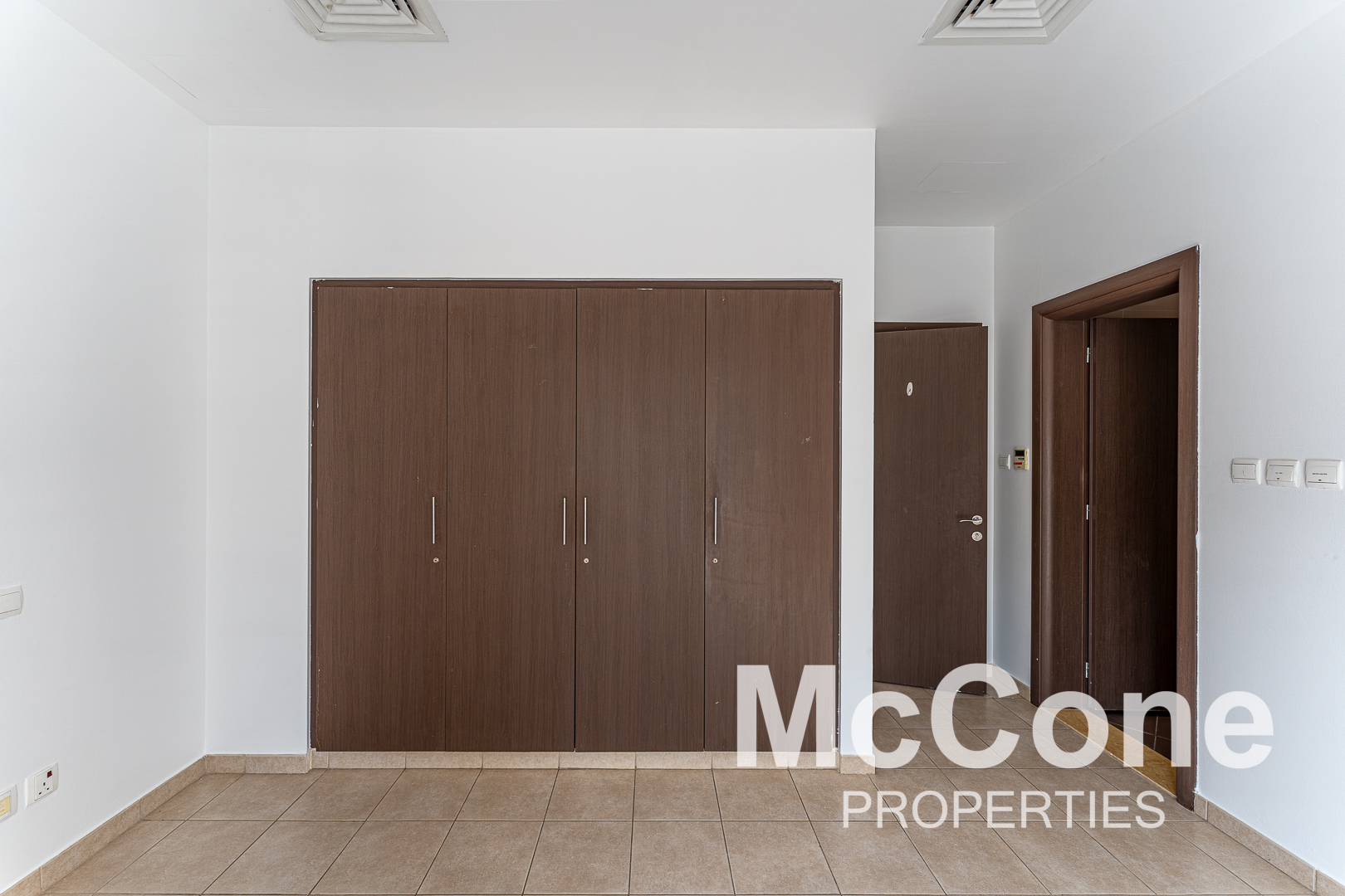 5 Bedroom Villa for Rent in Cluster A, Dubai Silicon Oasis — photograph 11 of 26