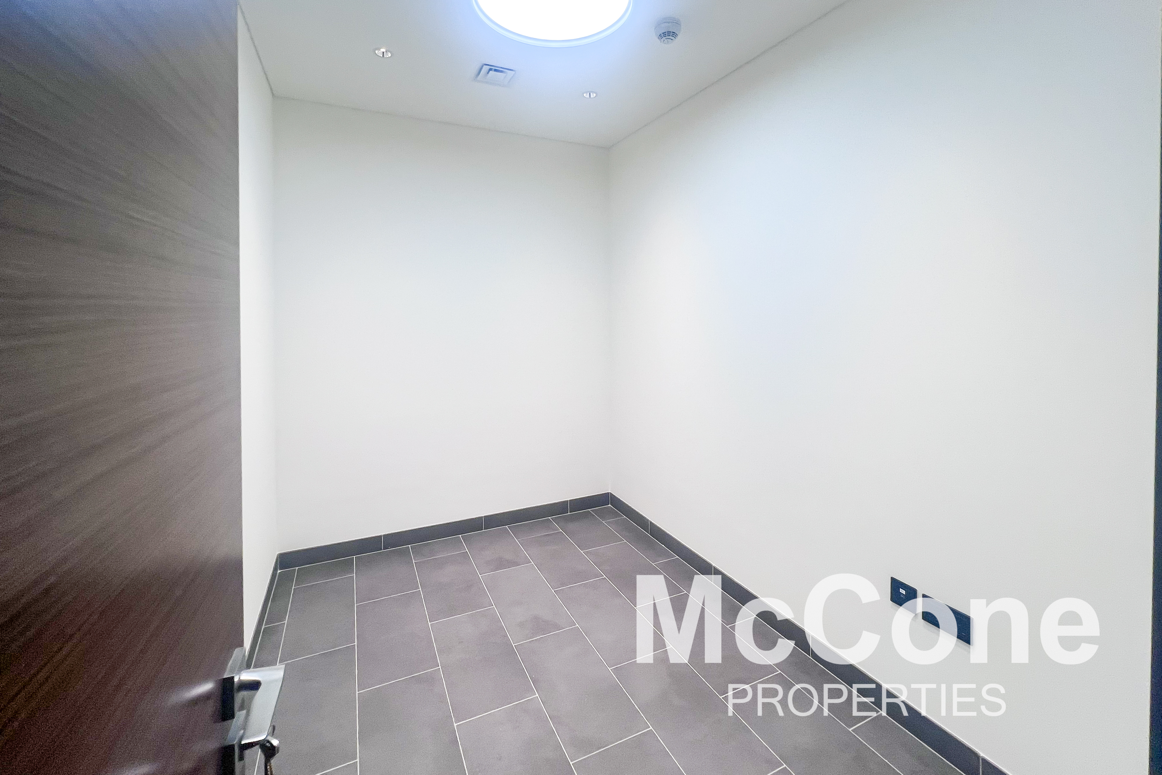 1 Bedroom Apartment for Rent in The Crest Tower C, Mohammed Bin Rashid City — photograph 11 of 13