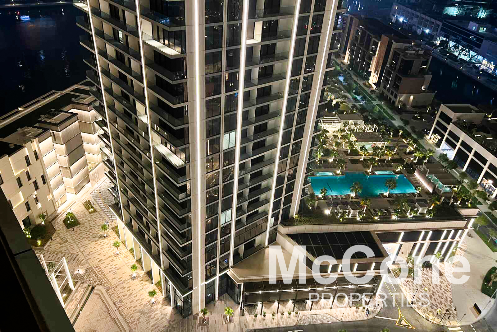 Studio Apartment for Rent in Peninsula Four, Business Bay — photograph 12 of 18