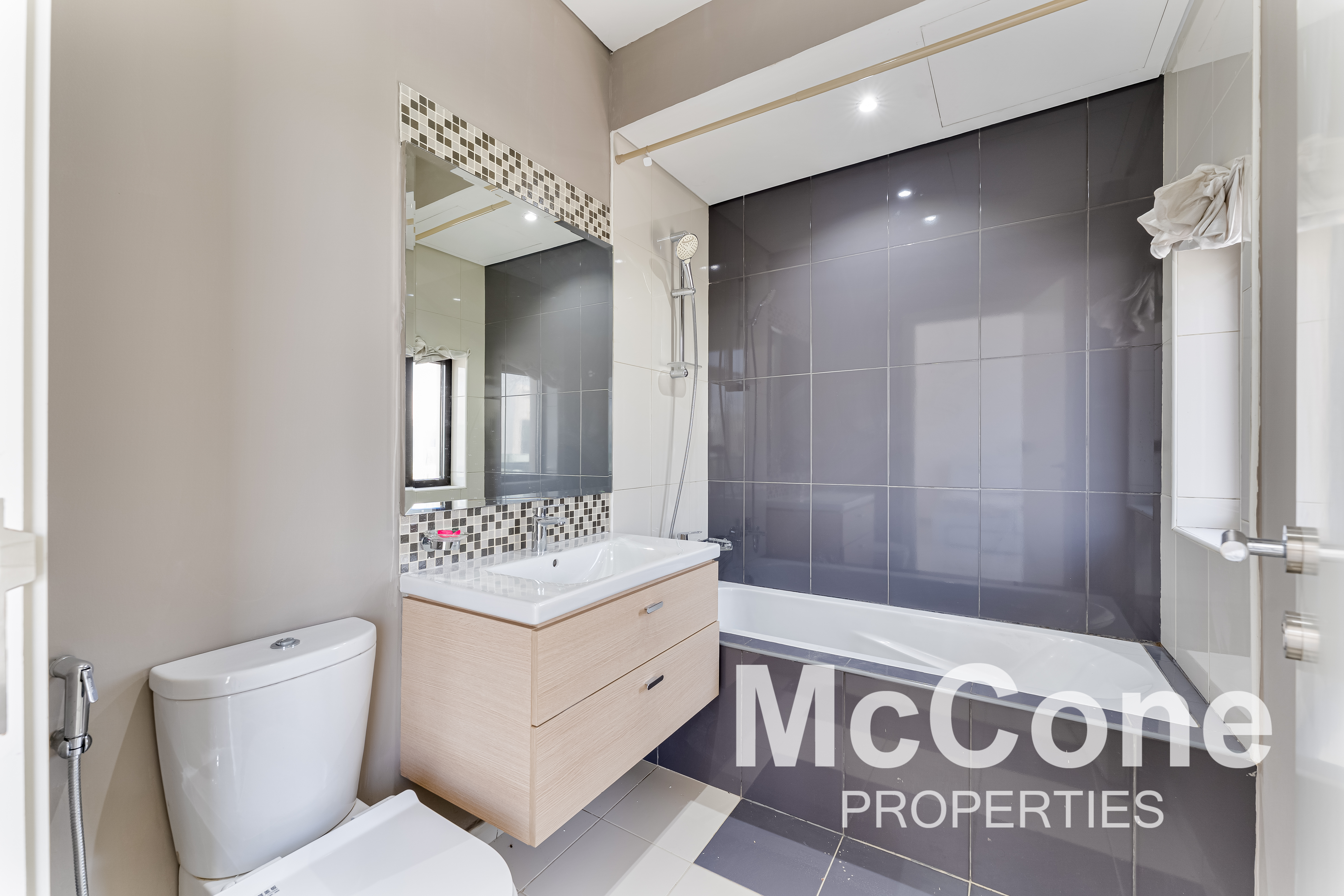 3 Bedroom Villa for Rent in Rockwood, Damac Hills — photo 9 of 10