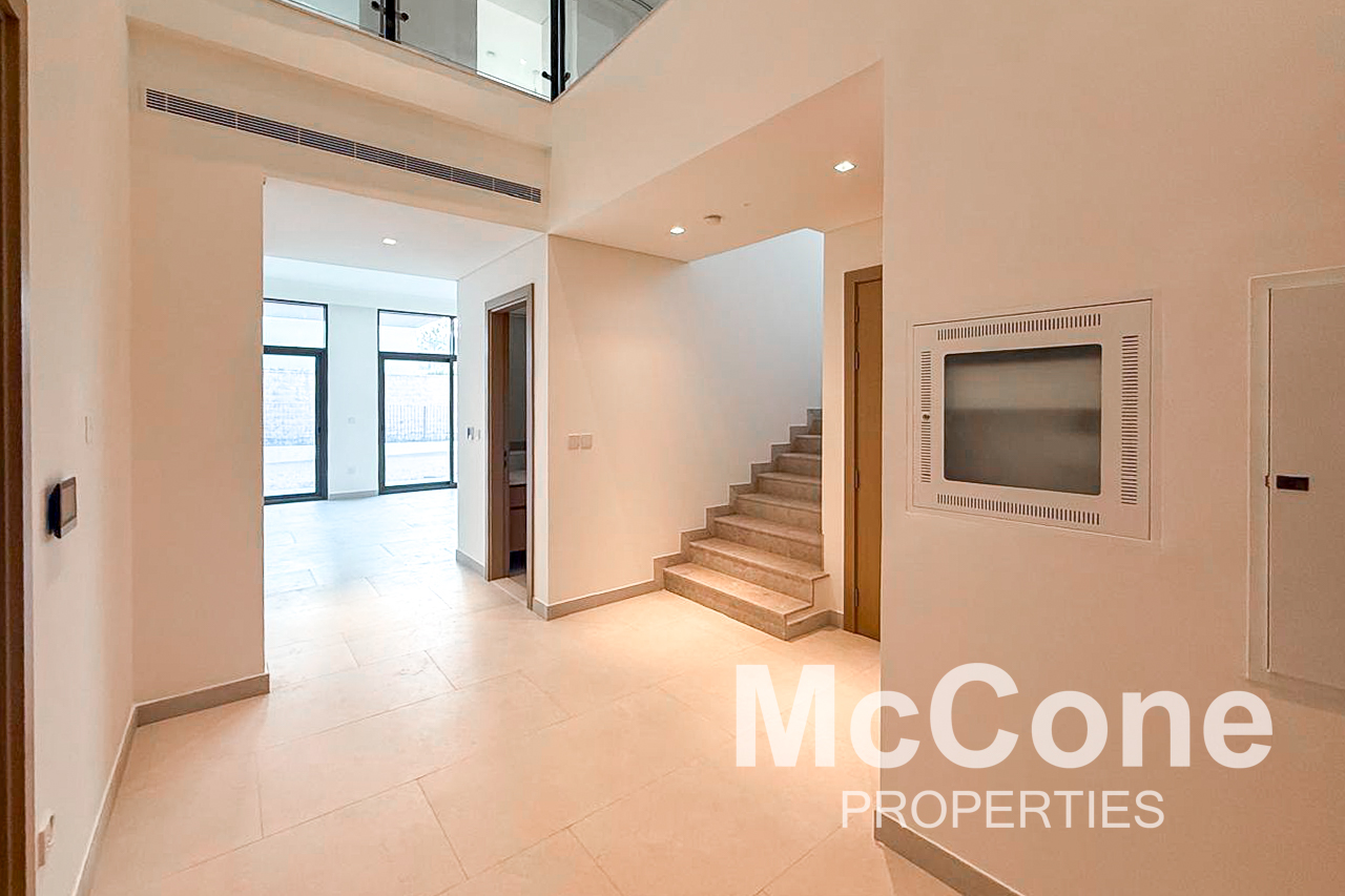 4 Bedroom Villa for Rent in Tilal Al Furjan, Al Furjan — photo 2 of 10
