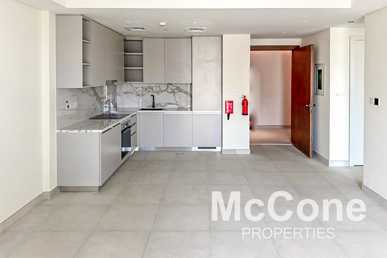 1 Bedroom Apartment for Rent in Lamaa Building 3, Umm Suqeim
