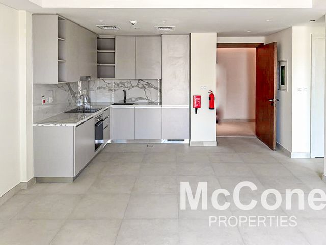 1 Bedroom Apartment for Rent in Lamaa Building 3, Umm Suqeim