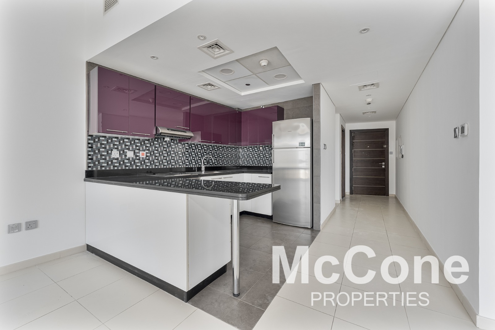 Studio Apartment for Rent in Cayan Tower, Dubai Marina — photo 4 of 10