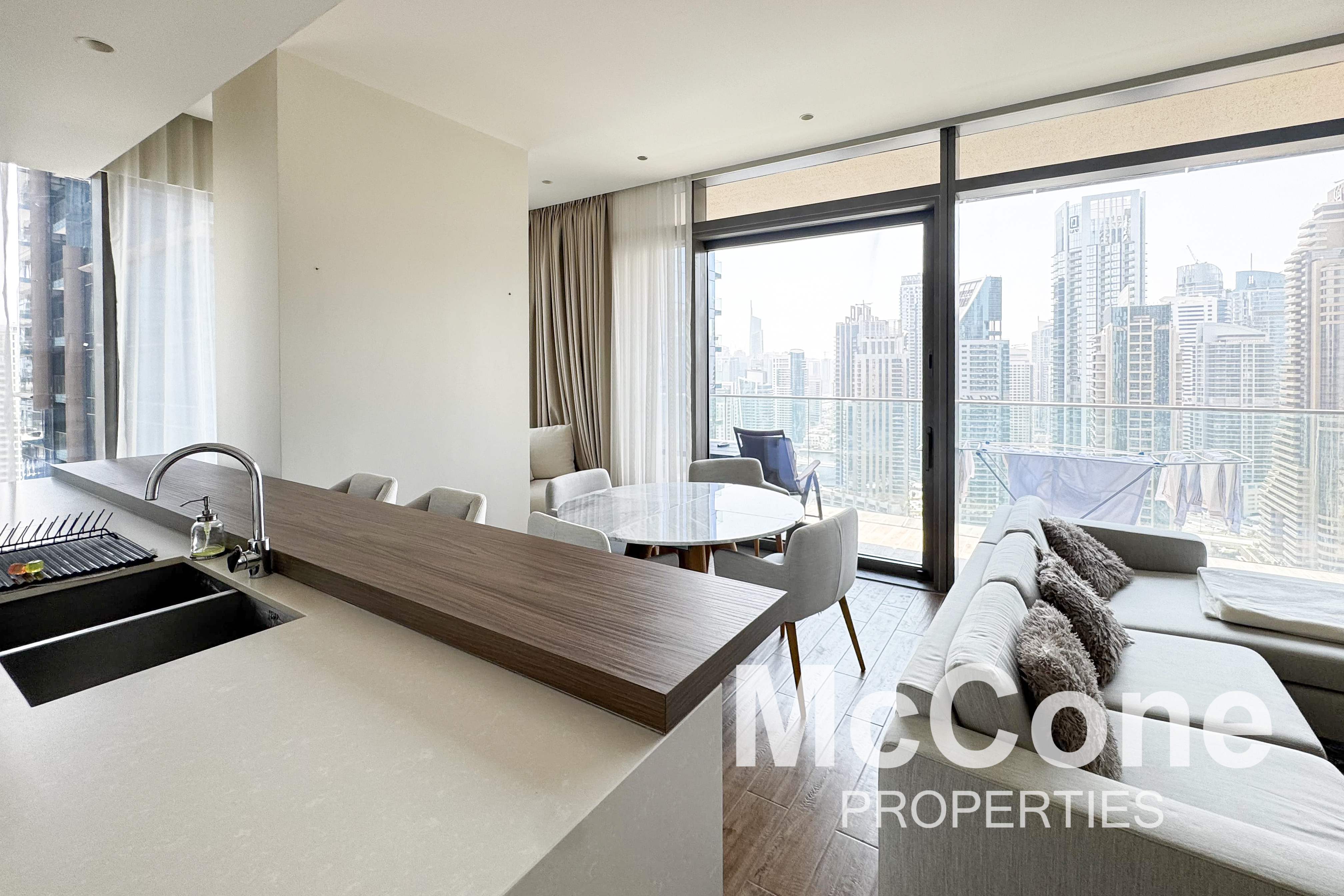 2 Bedroom Apartment for Rent in Jumeirah Living Marina Gate, Dubai Marina — photo 4 of 10