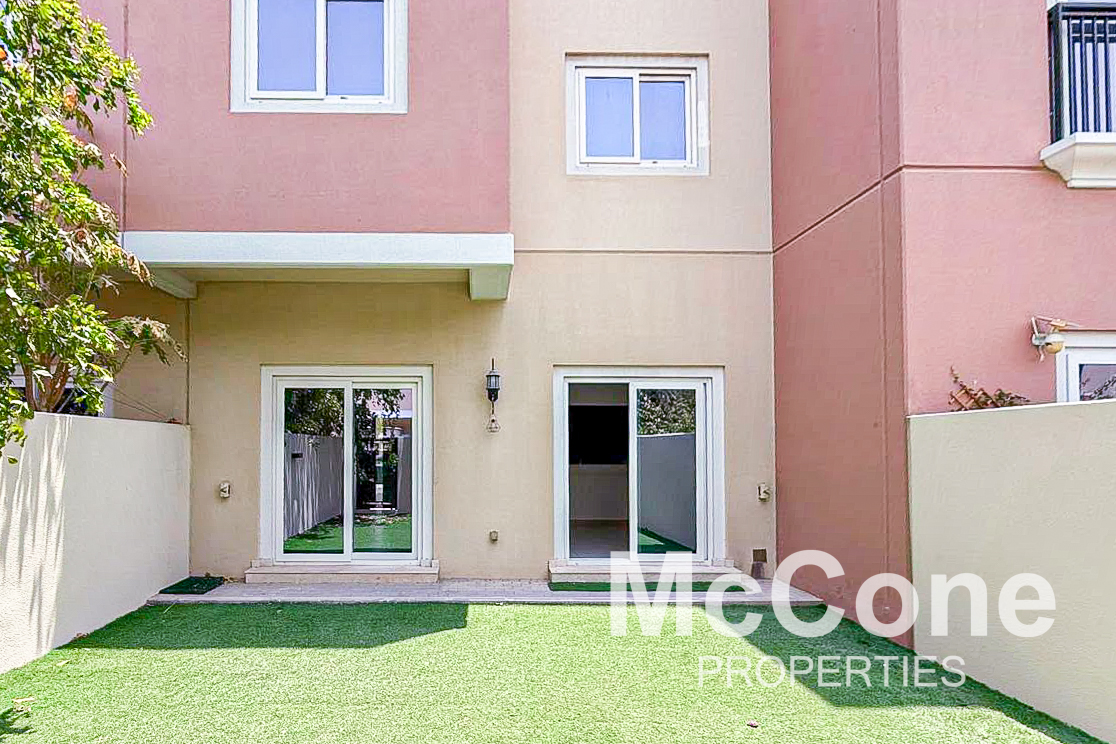 3 Bedroom Villa for Rent in Amaranta 2, Villanova